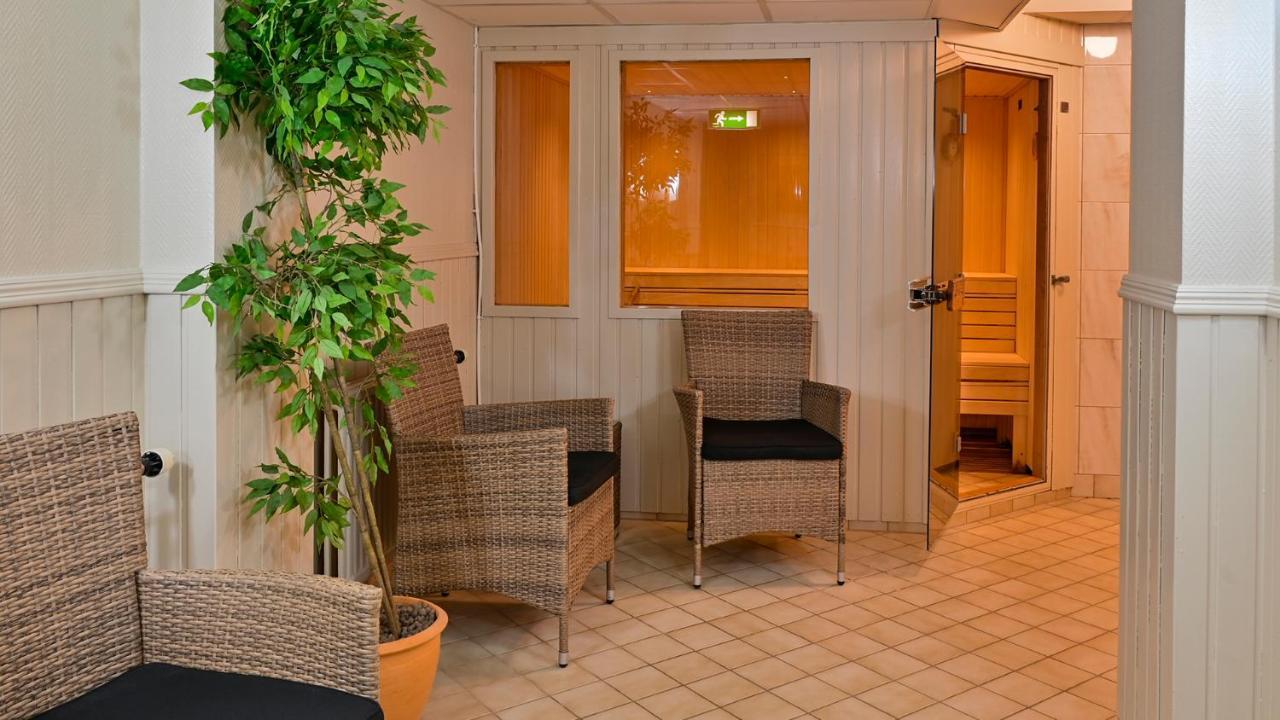Hotel Amadeus By First Halmstad Exteriör bild